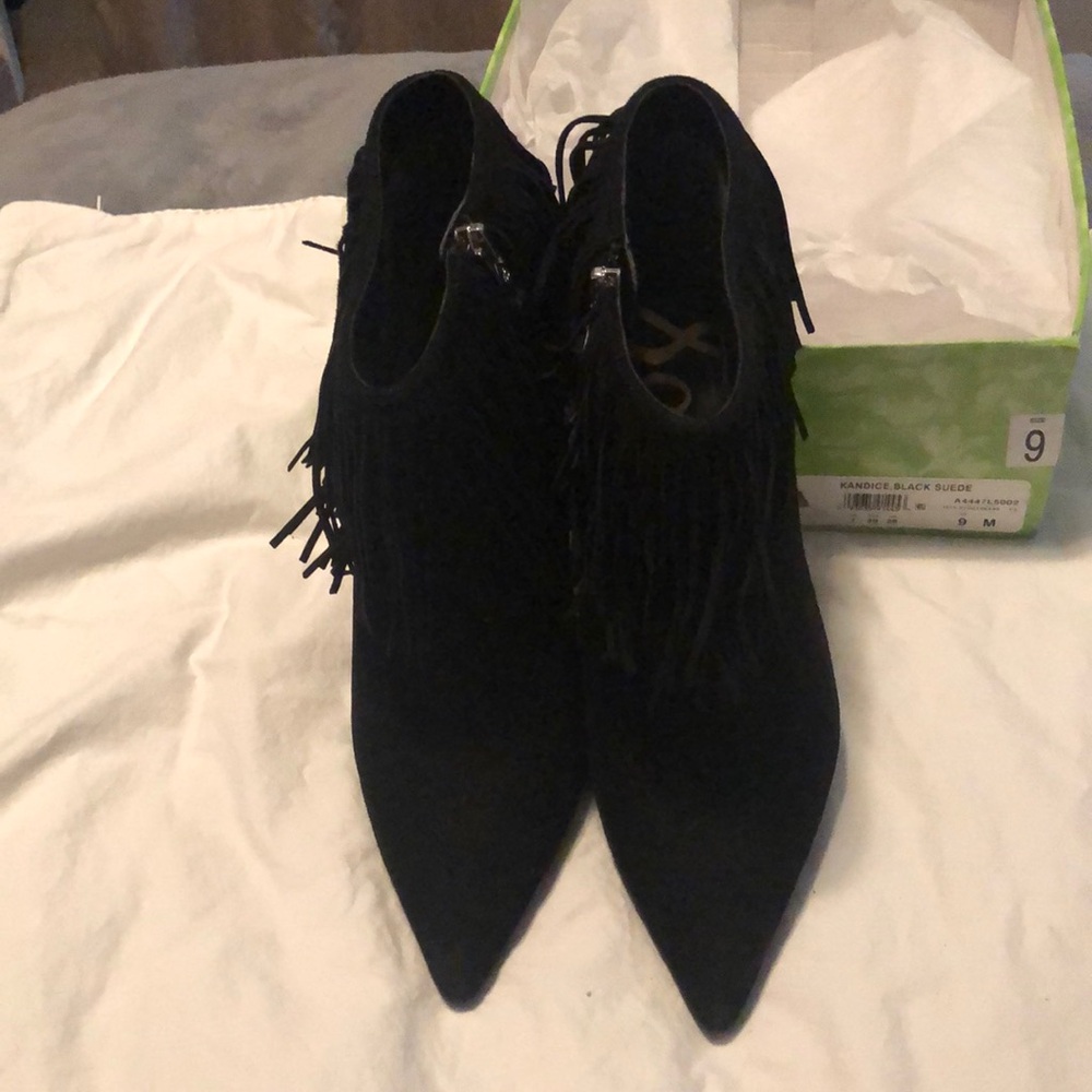 Sam Edelman -Kandace - Fringe Black Suede Booties 9M